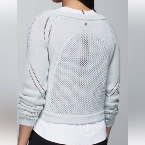 lululemon athletica Sweaters - LULULEMON LIGHT BLUE CROPPED ATHLEISURE SPORTY CASUAL MESH KNIT SHIRT SZ L- XL